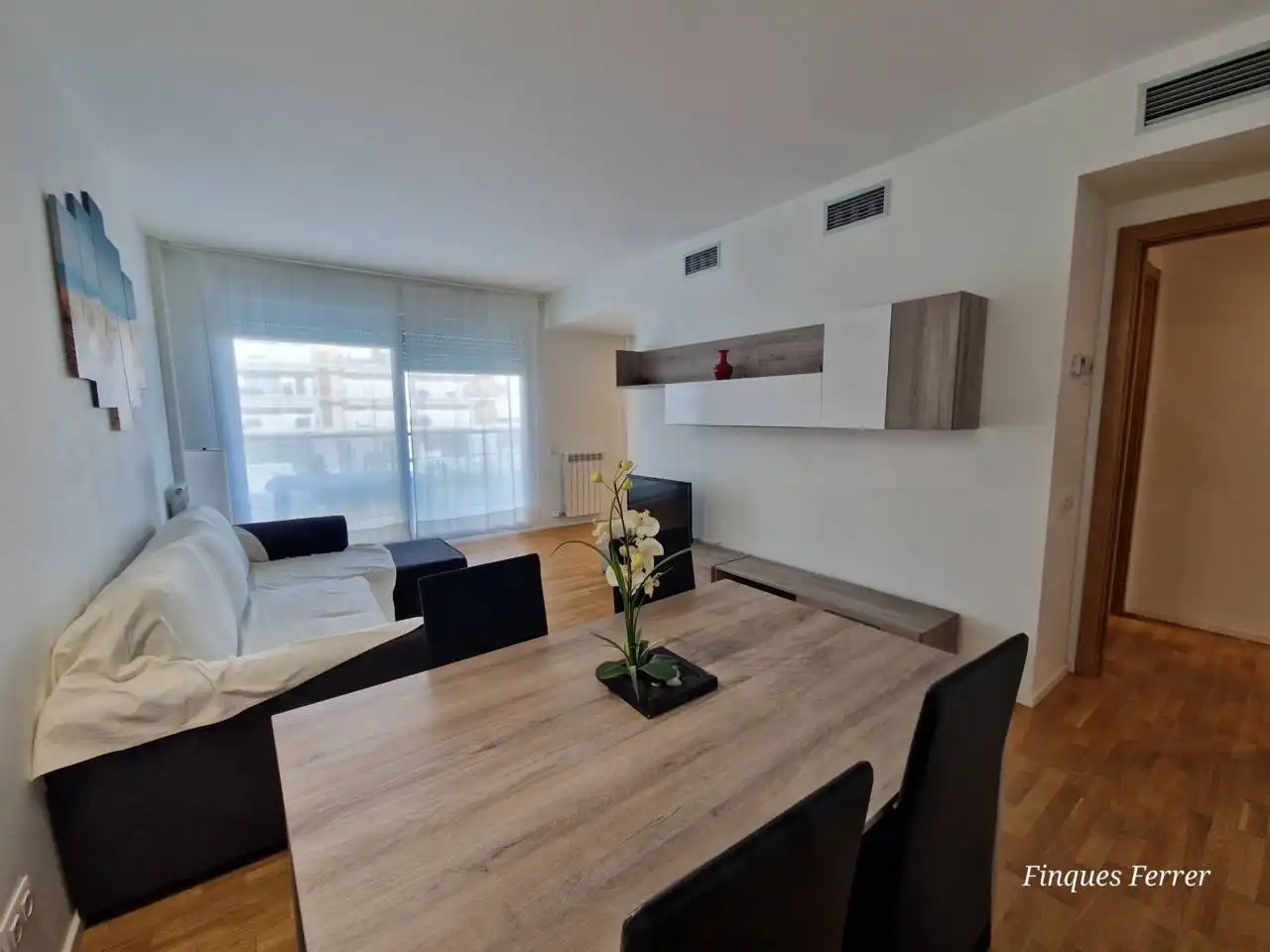 Sala de estar de Piso de alquiler en Cubelles con Aire acondicionado, Calefacción y Parquet