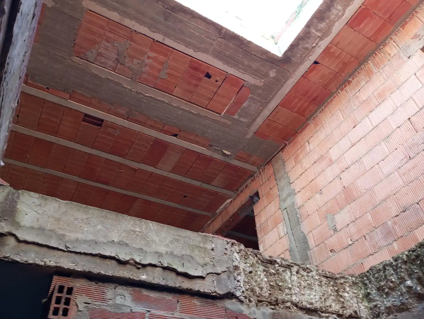 Vista exterior de Casa adosada en venda en San Martín del Tesorillo