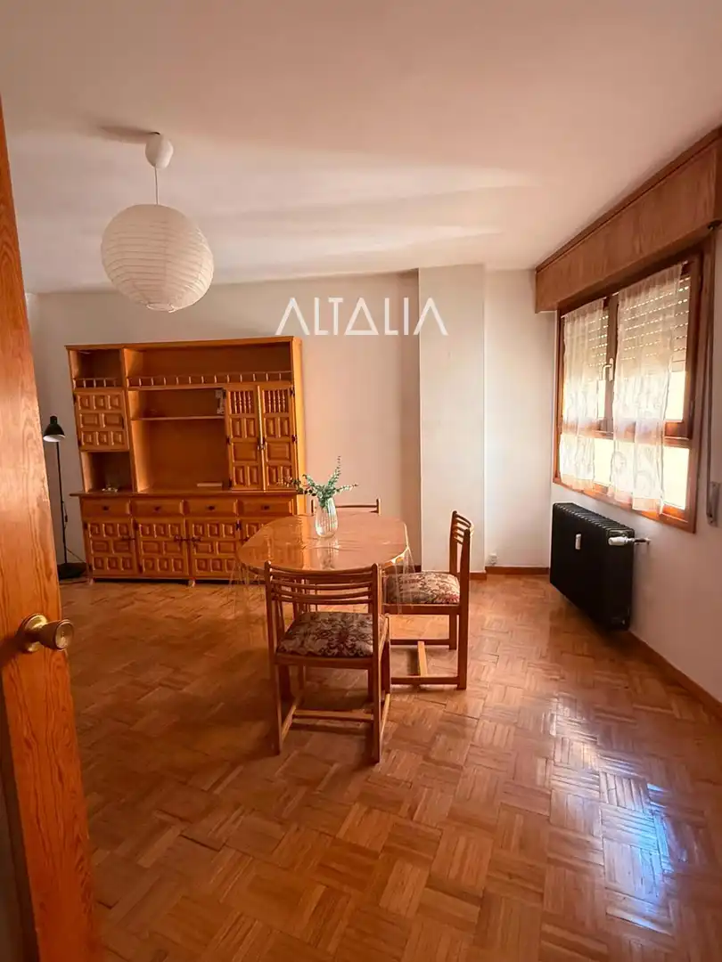 Habitación de Piso de alquiler en Cuenca con Calefacción y Amueblado