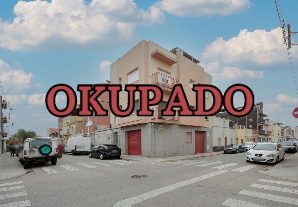 Vista exterior de Casa o xalet en venda en Sabadell amb Terrassa