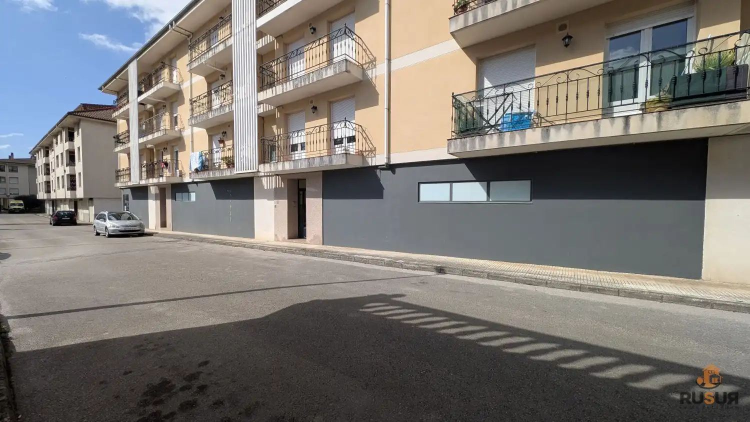 Vista exterior de Local de alquiler en Corvera de Toranzo con Aire acondicionado