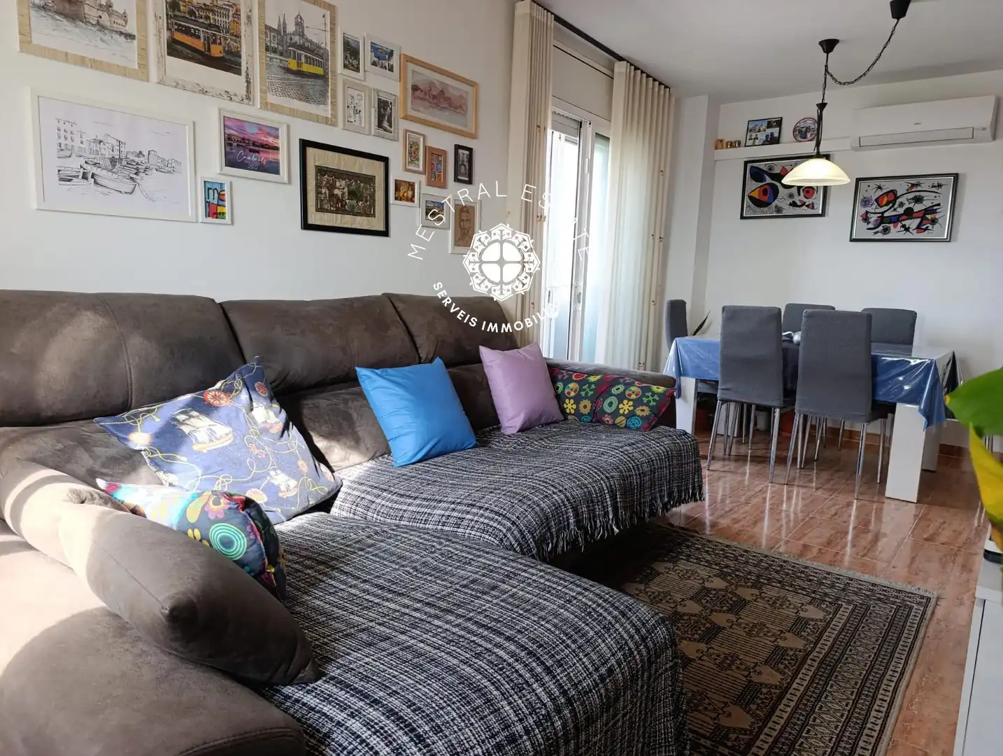 Sala d'estar de Pis en venda en Montbrió del Camp amb Calefacció, Terrassa i Traster