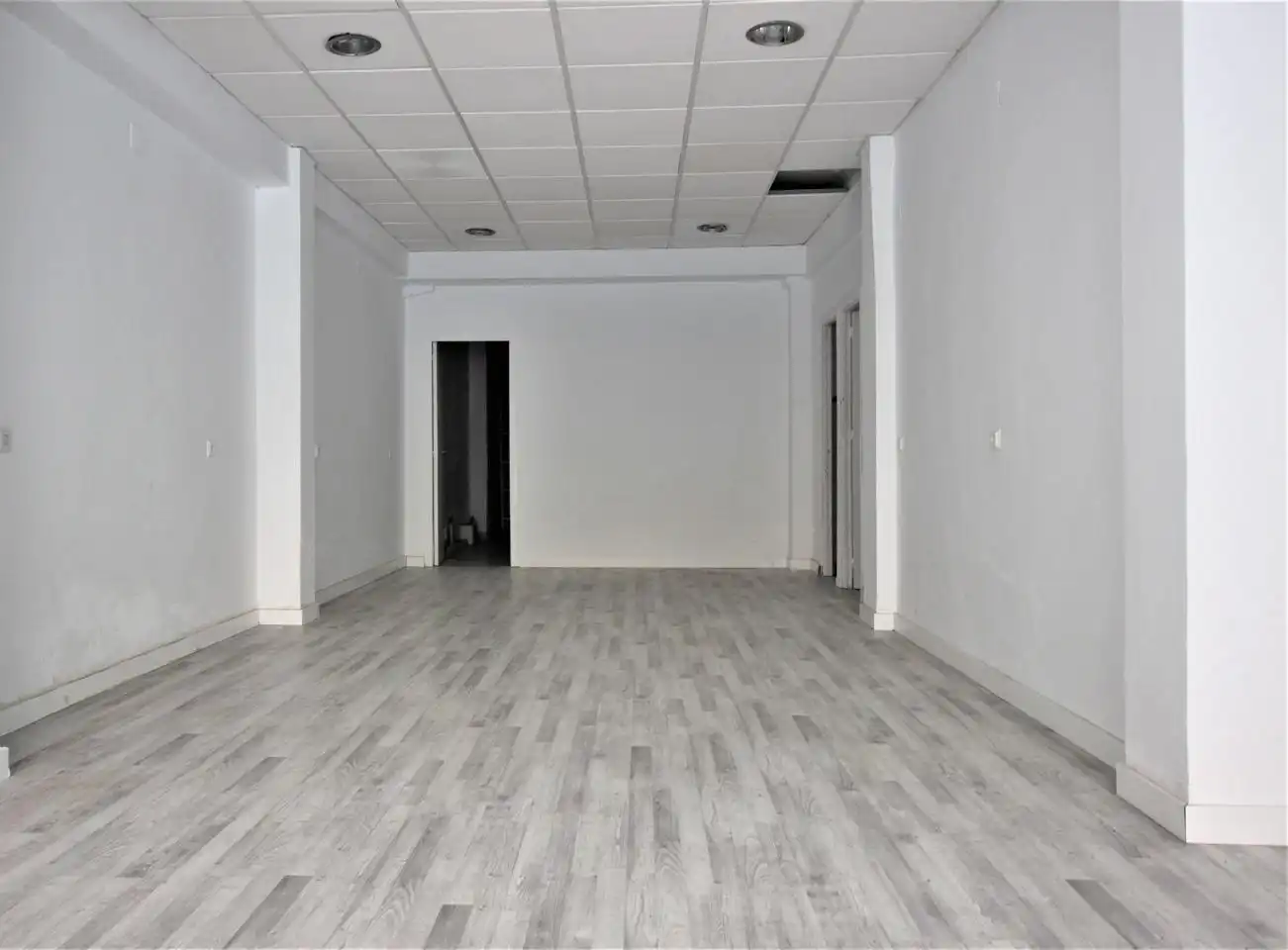 Local comercial en alquiler en Calle Calzada de Castro, imagen 5
