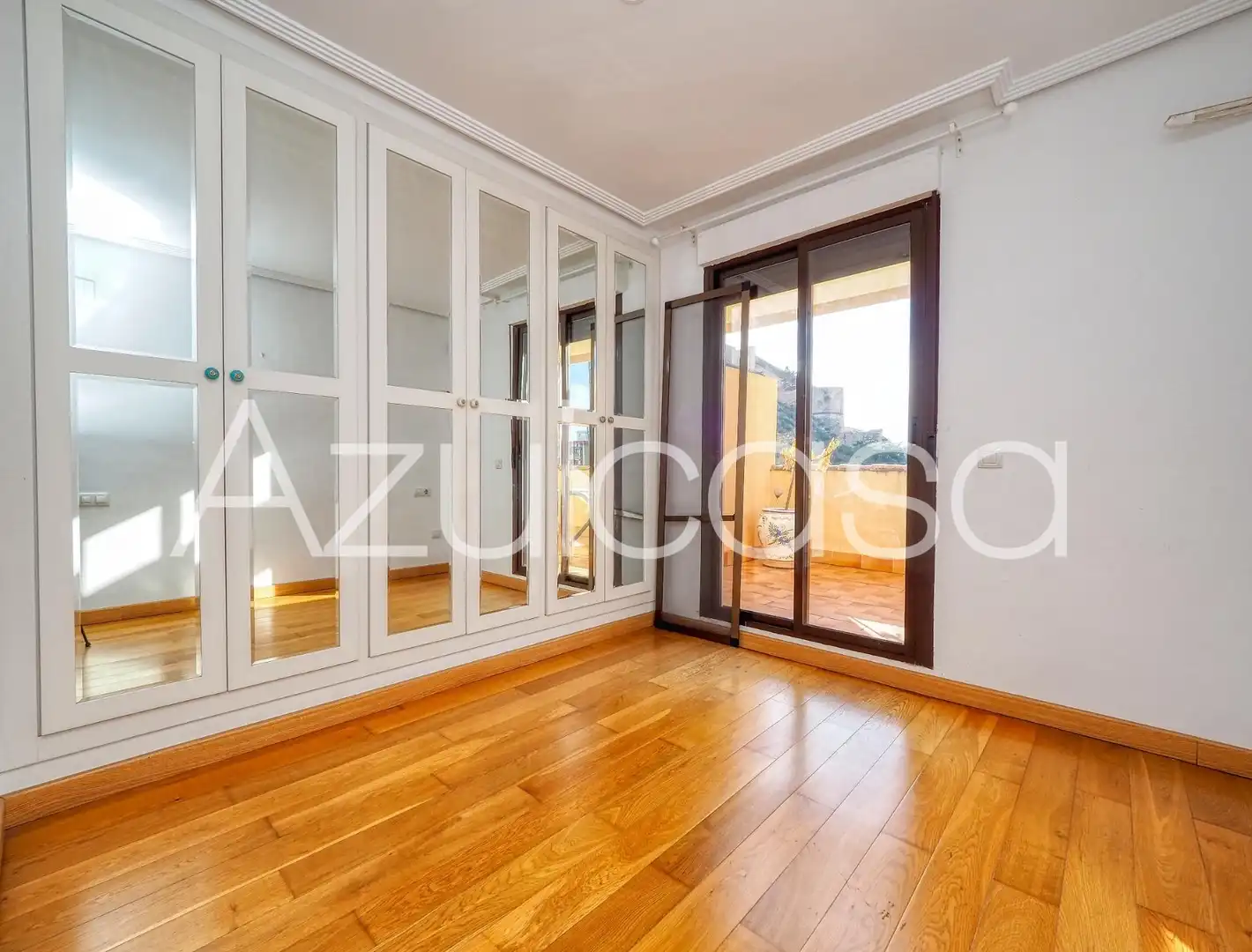 Dormitori de Àtic en venda en Alicante / Alacant amb Aire condicionat, Parquet i Terrassa