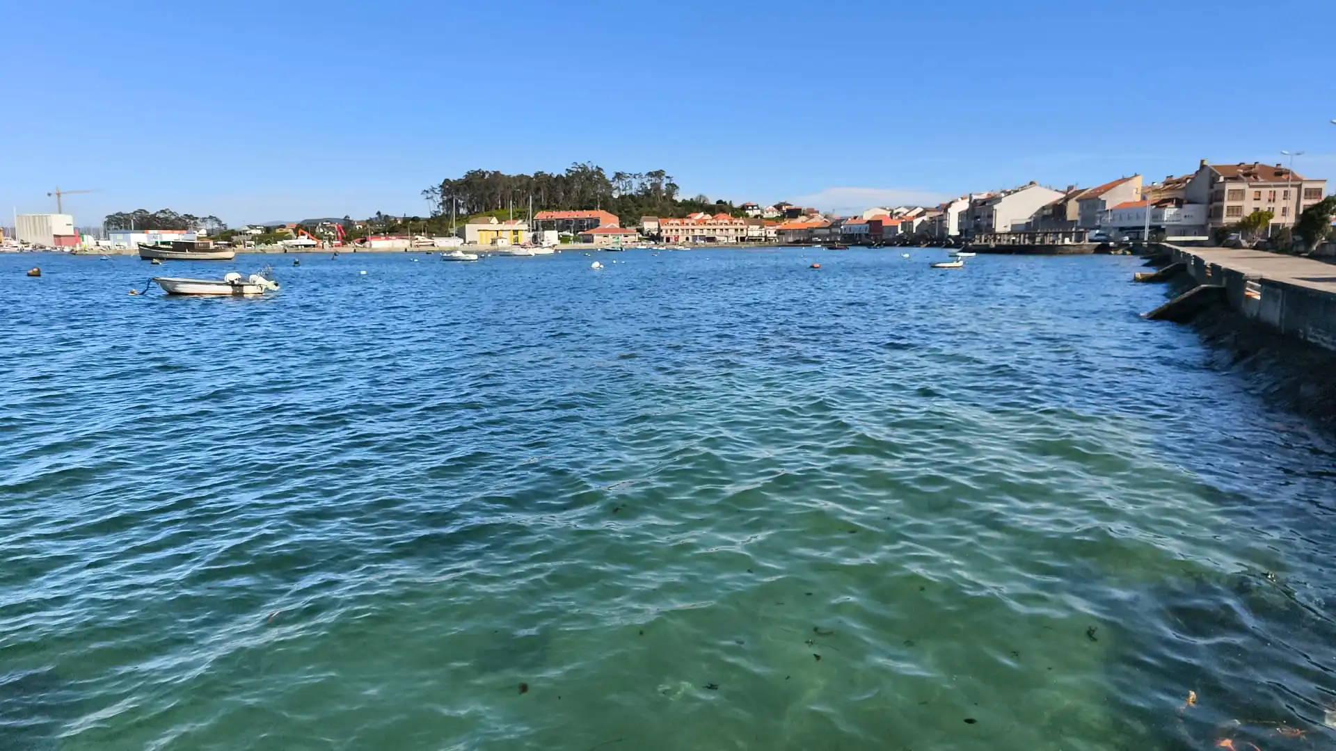 Vista exterior de Ático en venta en A Illa de Arousa  con Trastero y Amueblado