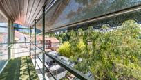Vista exterior de Casa o xalet en venda en  Madrid Capital amb Aire condicionat, Calefacció i Jardí privat