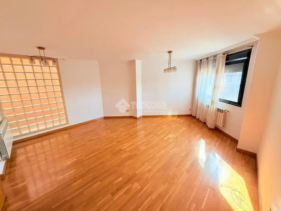 Sala de estar de Piso en venta en Valdemoro con Calefacción y Trastero