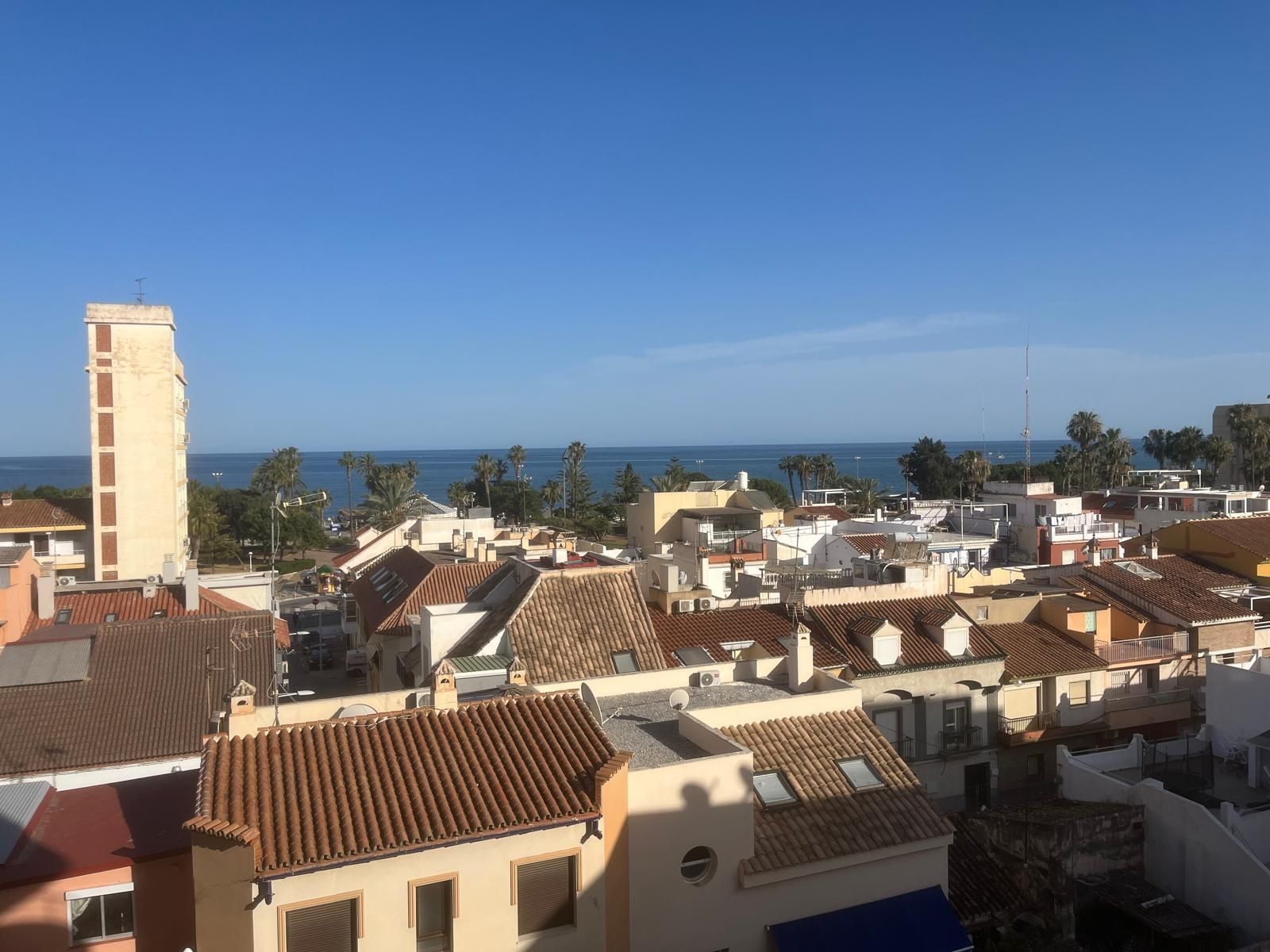 Exterior view of Flat for sale in Vélez-Málaga  with Air Conditioner, Terrace and Furnished