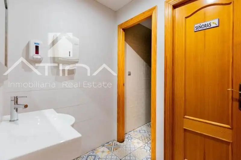 Baño de Local en venta en Daimús con Aire acondicionado y Terraza