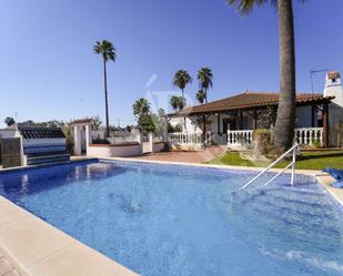 Swimming pool of House or chalet for sale in Sanlúcar la Mayor