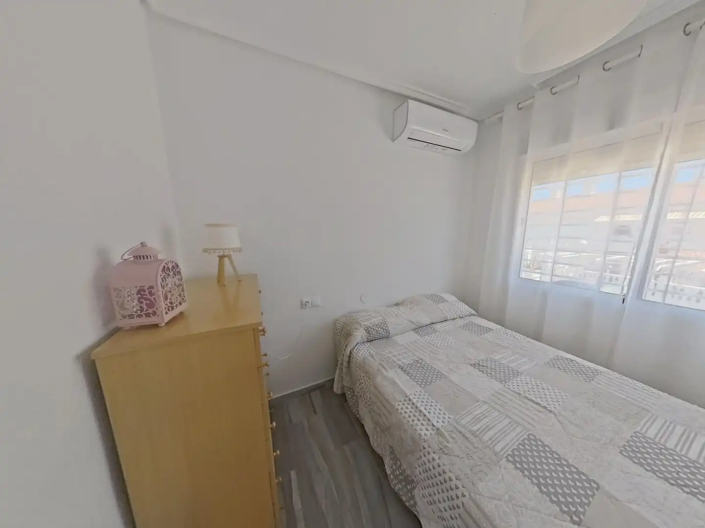 Schlafzimmer von Maisonette zum Verkauf in Santa Pola mit Klimaanlage, Terrasse und Möbliert