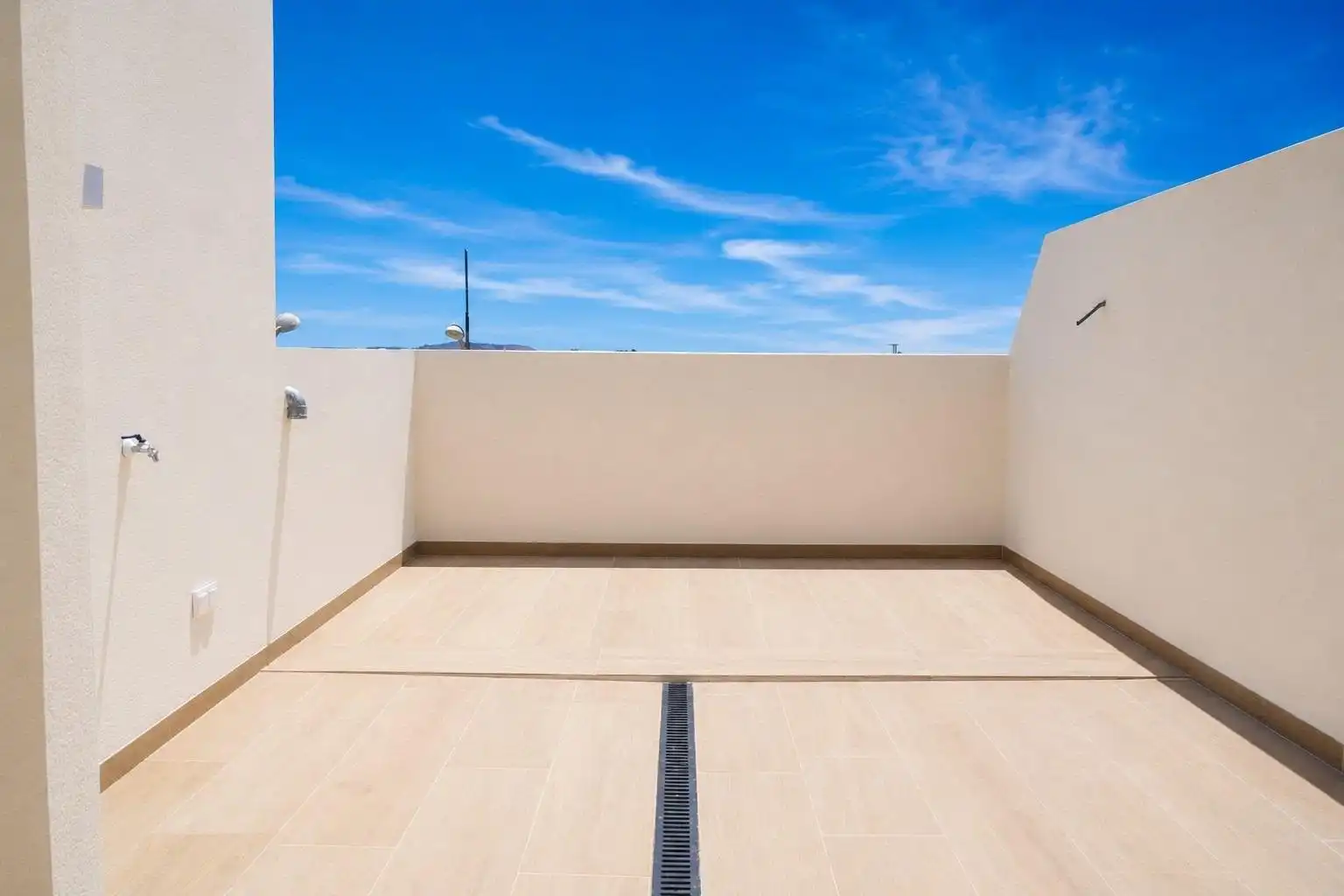 Terrassa de Finca rústica en venda en Dolores amb Aire condicionat, Jardí privat i Terrassa