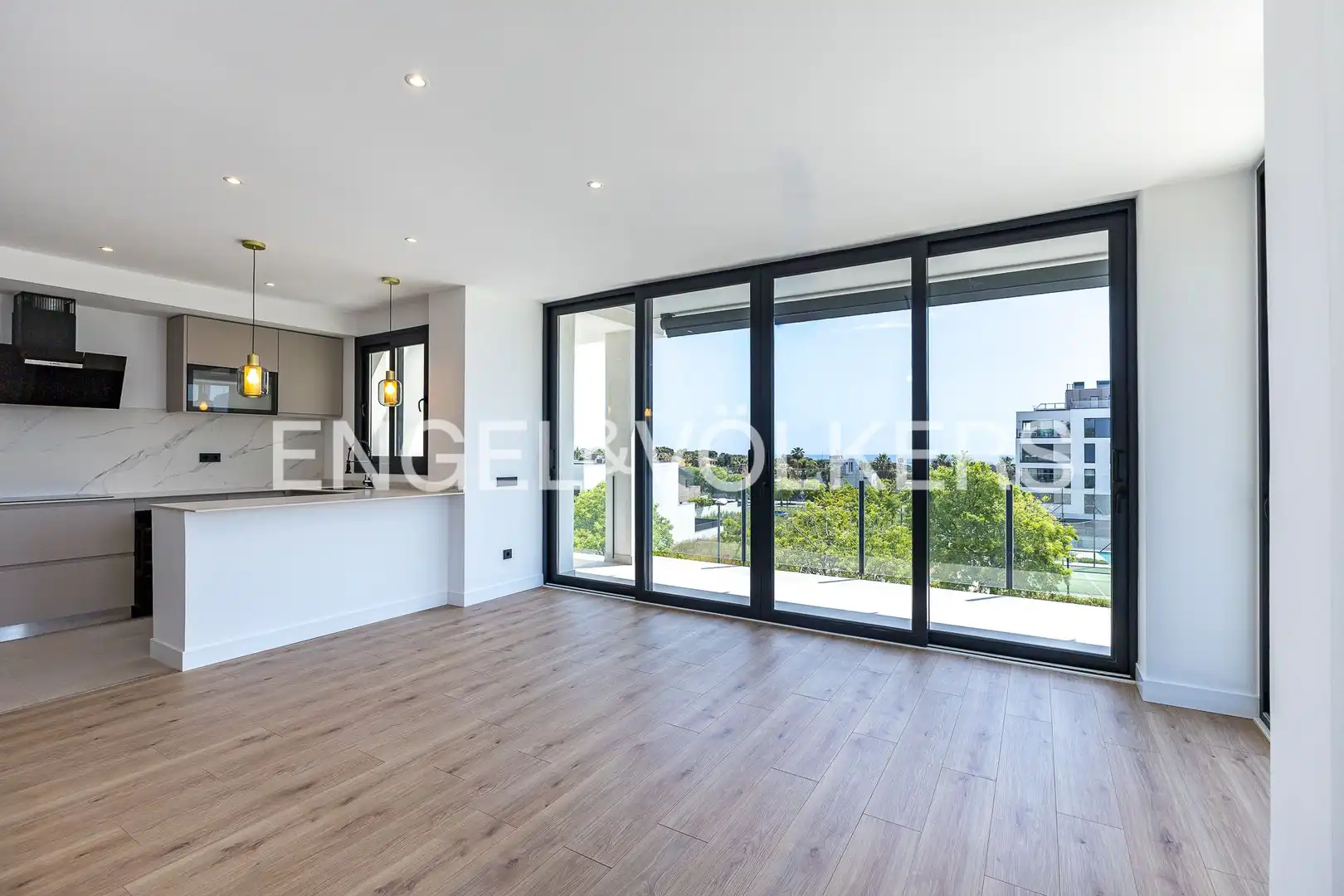 Terrace of Flat for rent in Vilanova i la Geltrú  with Air Conditioner, Heating and Terrace
