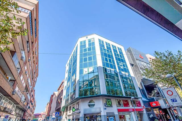 Local comercial en Venta en C/ Alarcos en Centro - Plaza Mayor