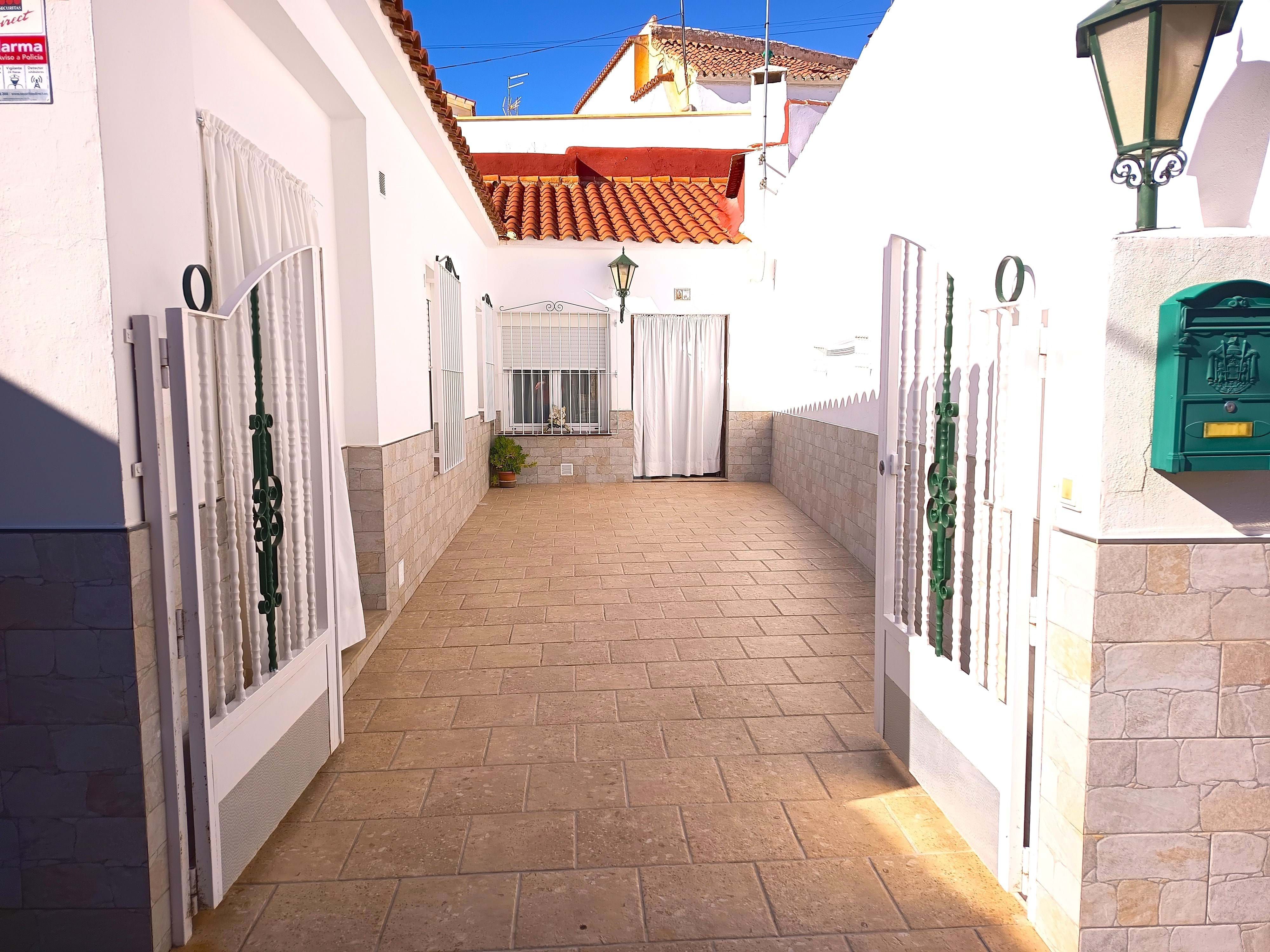 Casa o chalet en venta en Benalúa con Calefacción