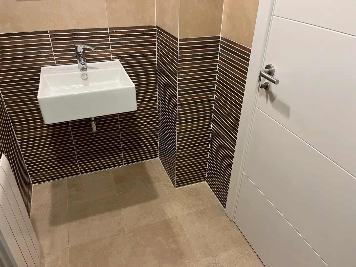 Bany de Pis de lloguer en Ávila amb Calefacció, Terrassa i Moblat