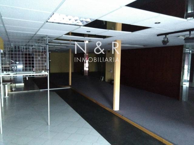 Local comercial en Alquiler en RODRIGUEZ VIGURI en Campus Norte - San Caetano