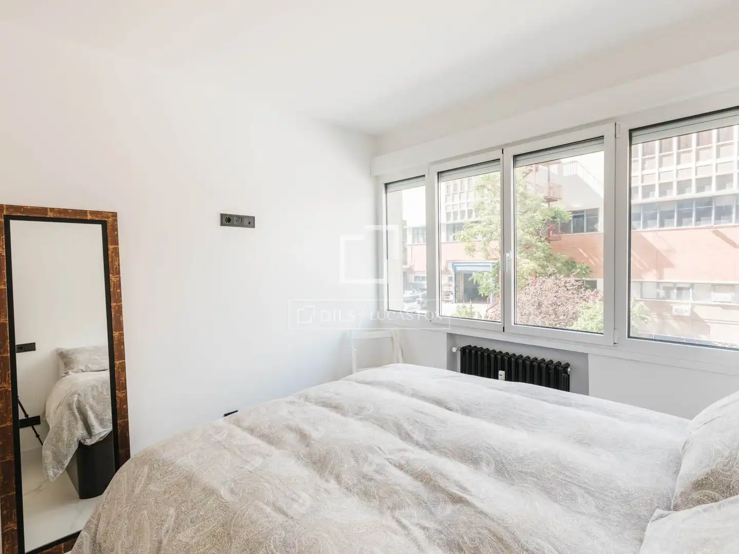 Bedroom of Flat for rent in Madrid  with Heating and Furnished