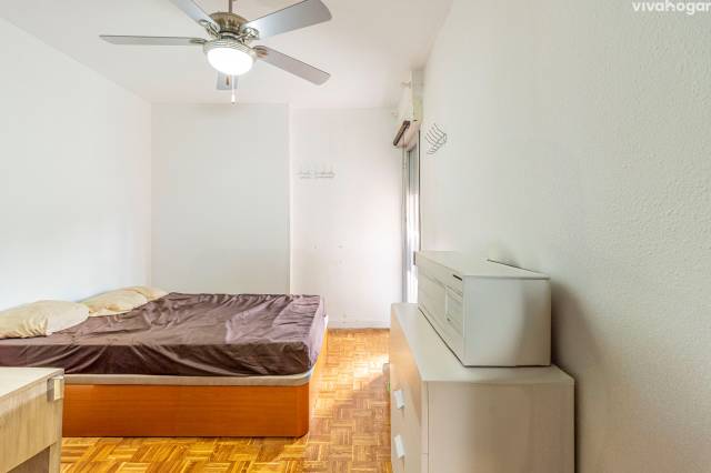 Piso en Venta en FUENTE DE PIEDRA en Palomeras Sureste