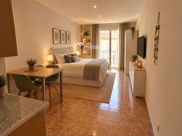 Appartement compact avec ascenseur à vendre à pere badia