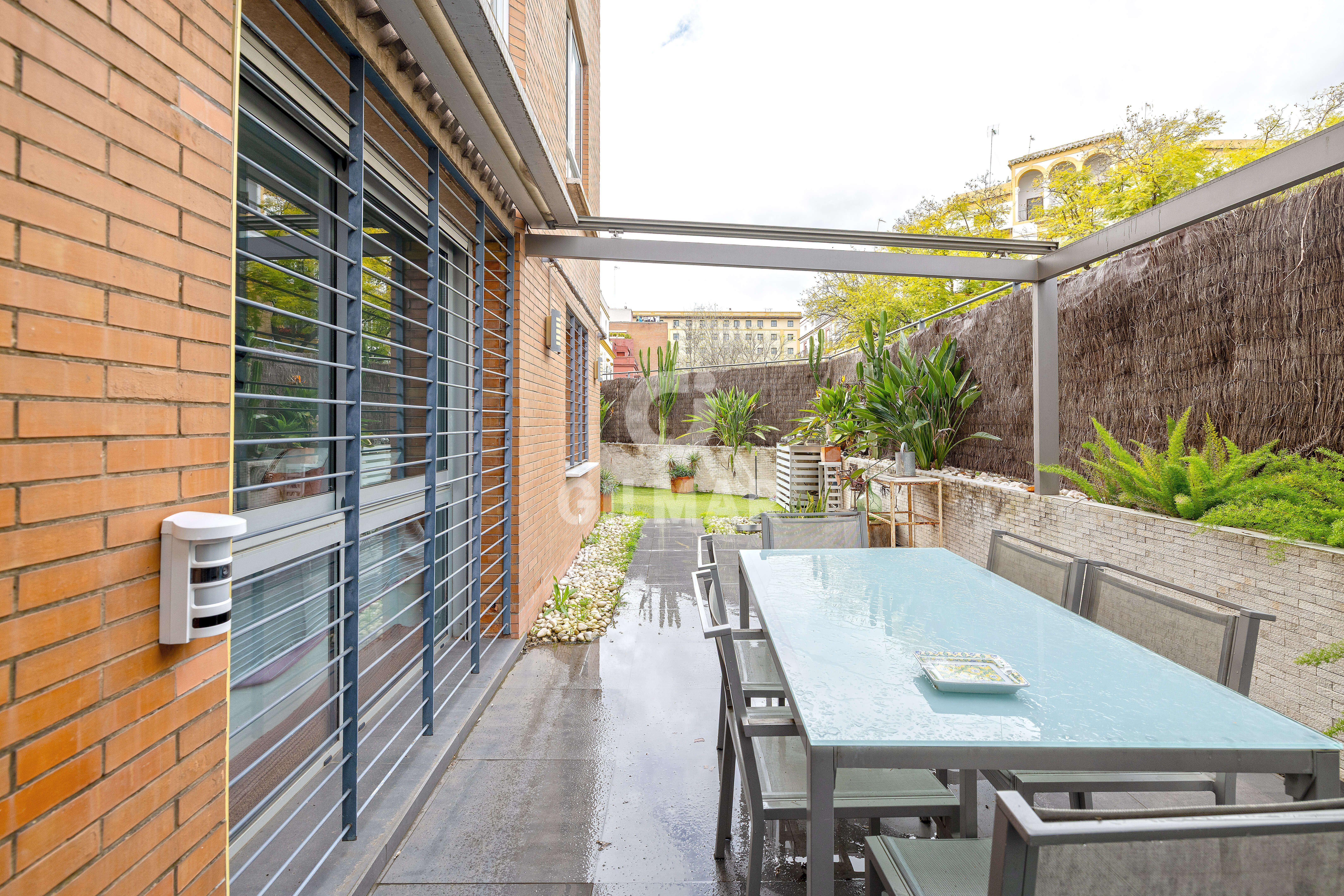 Terrace of Flat for sale in  Sevilla Capital  with Terrace, Storage room and Swimming Pool