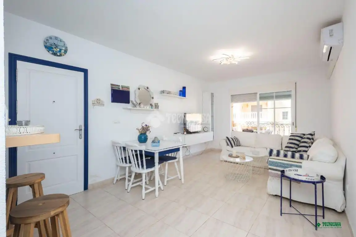 Living room of Flat for sale in Cuevas del Almanzora  with Air Conditioner, Terrace and Balcony