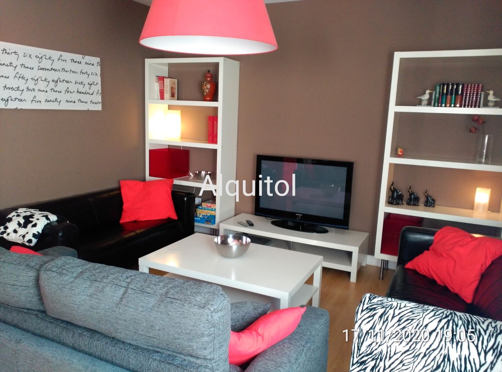 Living room of Single-family semi-detached to rent in Cobisa  with Heating, Private garden and Parquet flooring