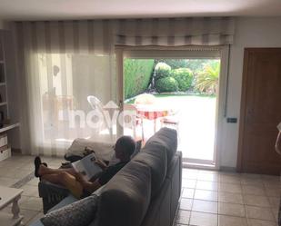 Living room of Single-family semi-detached for sale in Palamós  with Air Conditioner, Terrace and Balcony