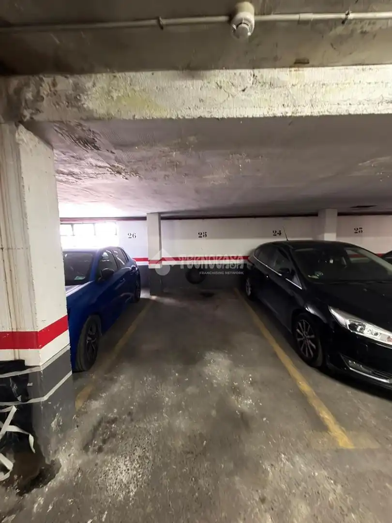 Parking de Piso en venta en Madrid con Aire acondicionado, Calefacción y Terraza