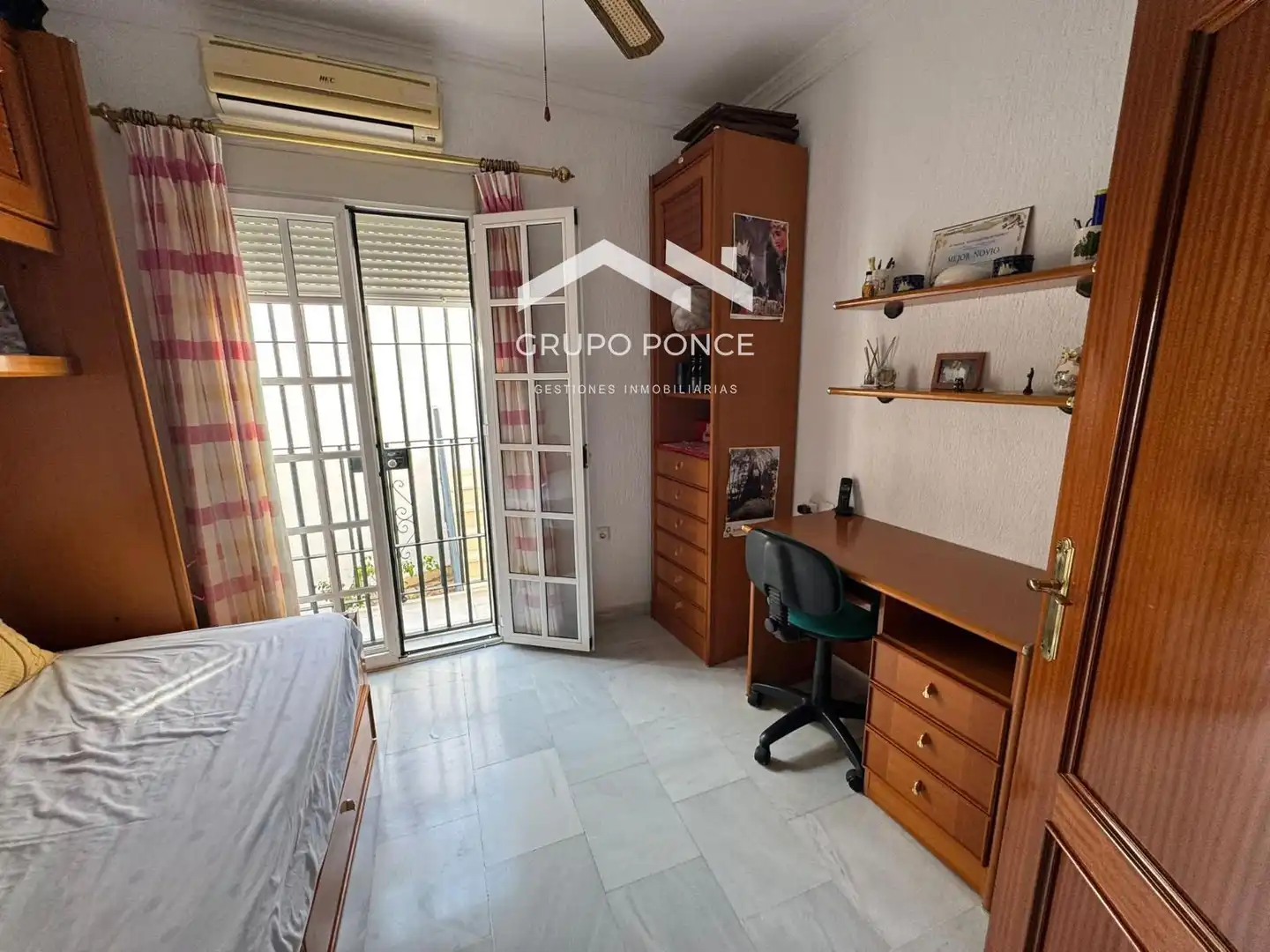 Bedroom of Houses for sale in Jerez de la Frontera  with Air Conditioner, Private garden and Terrace