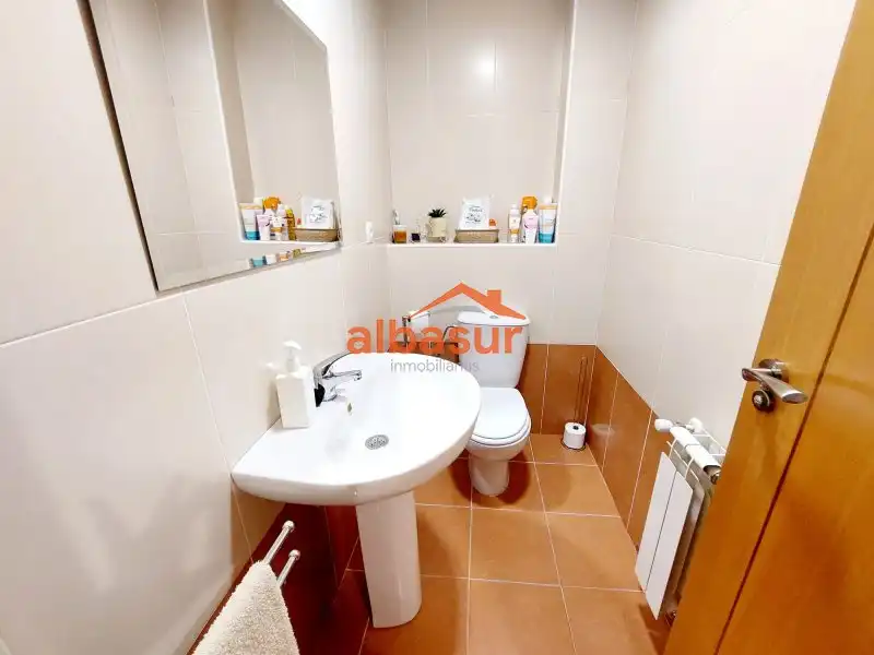 Casa adosada en venta en Córdoba con Aire acondicionado, Calefacción y Terraza