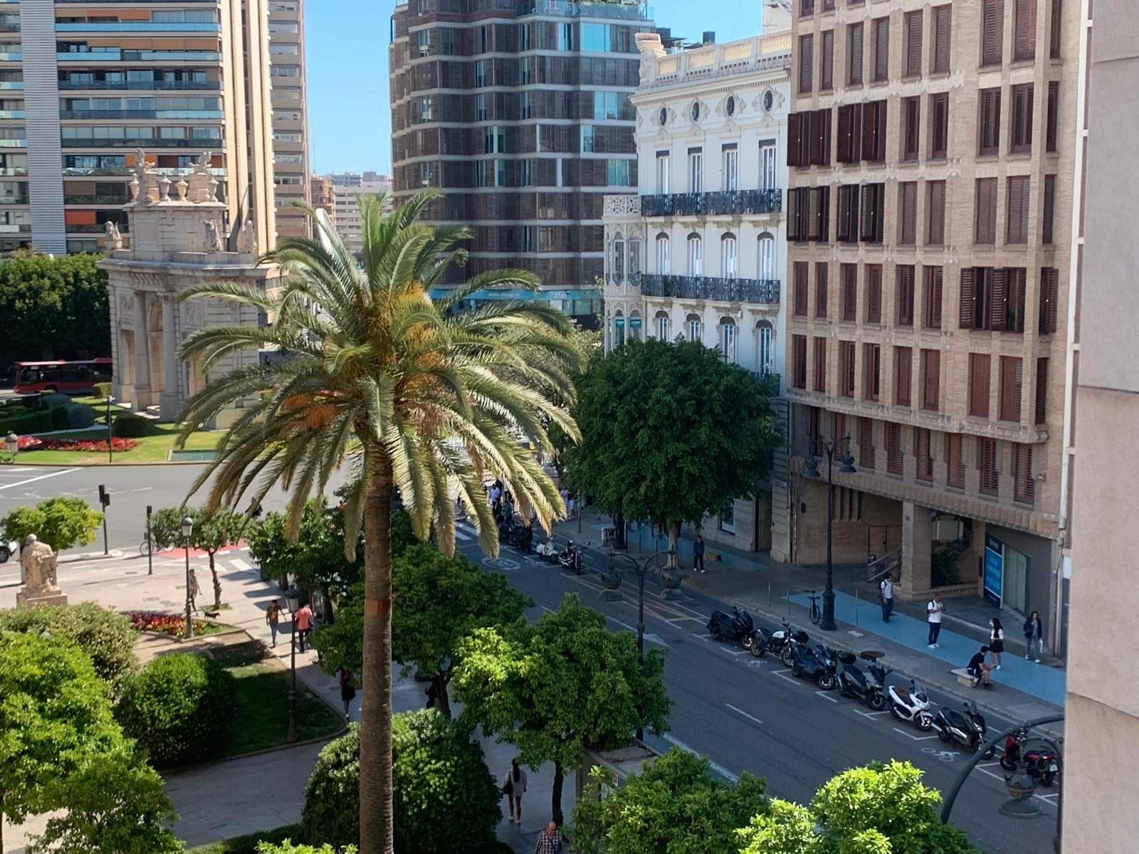 Vista exterior de Pis en venda en  Valencia Capital amb Calefacció