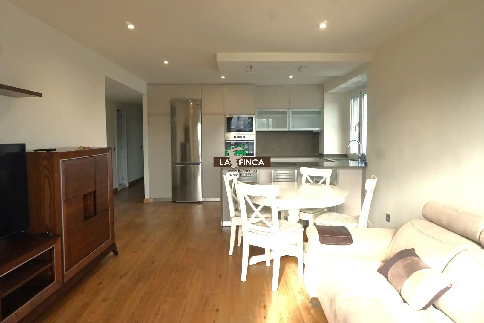 Kitchen of Flat for rent in Gijón   with Parquet flooring and Furnished