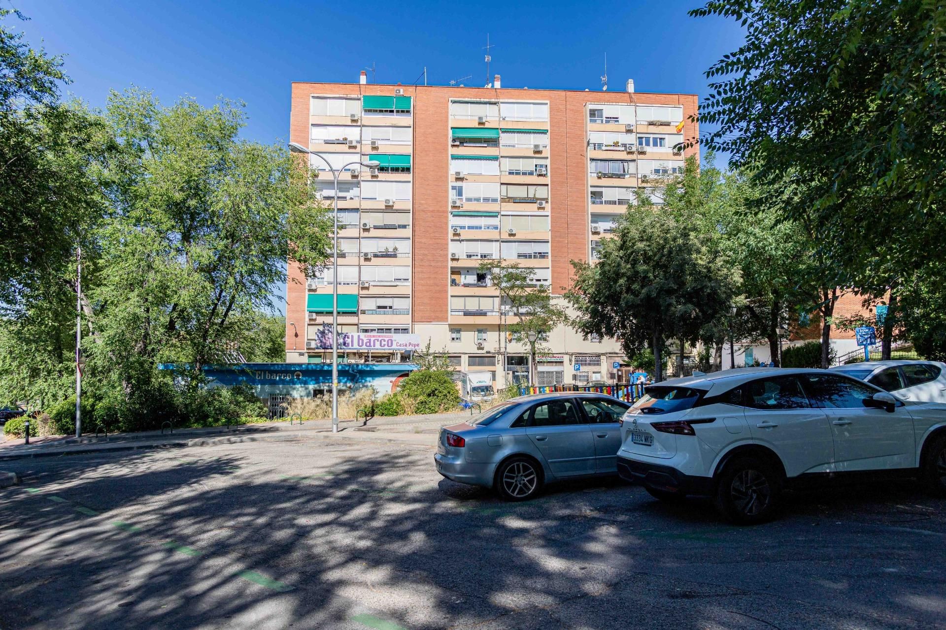 Vista exterior de Piso en venta en  Madrid Capital con Calefacción