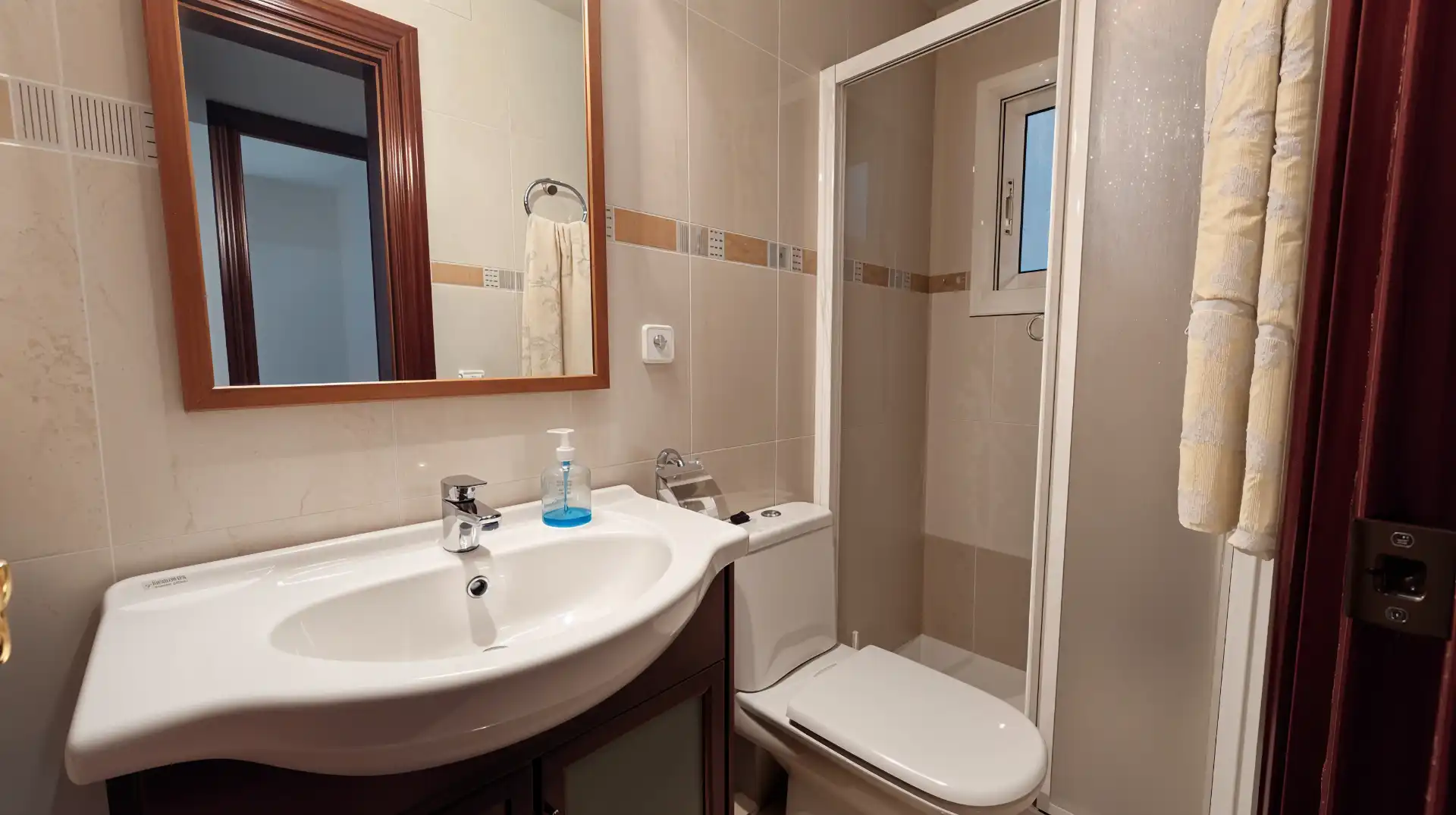 Piso con terraza en venta en Carrer de Flix, imagen 6