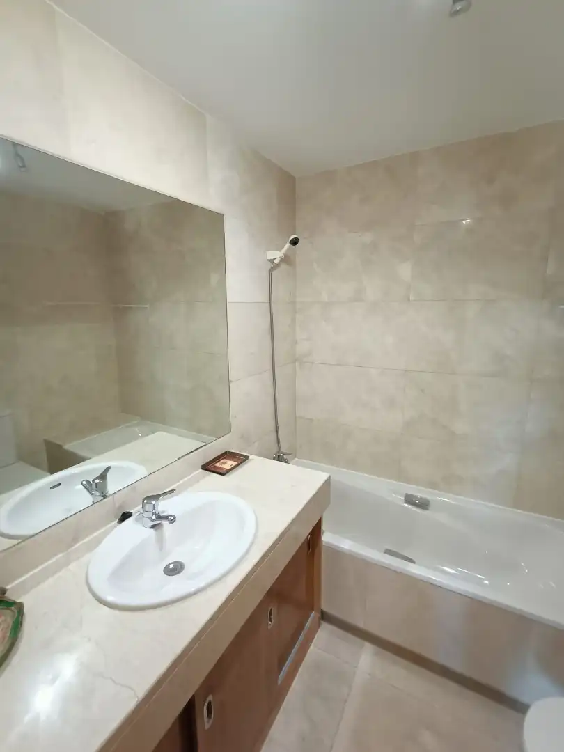 Baño de Ático en venta en Las Rozas de Madrid con Aire acondicionado, Calefacción y Parquet
