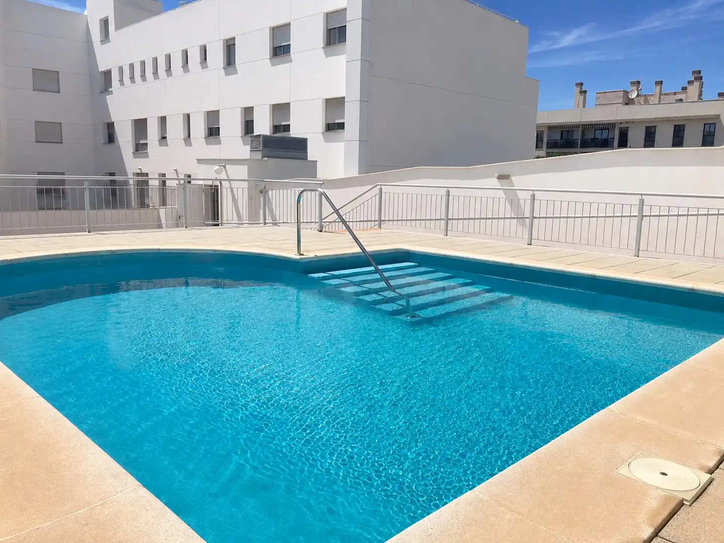 Àtic amb piscina en venda a Calle de Paco León 1