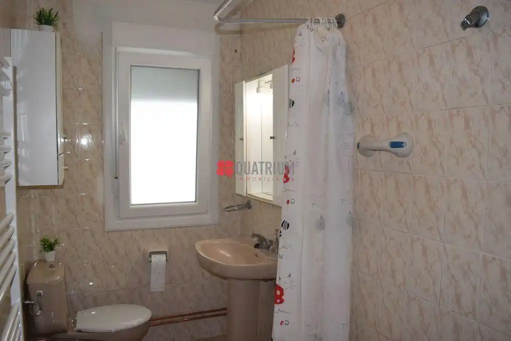 Baño de Piso en venta en Santiago de Compostela  con Trastero