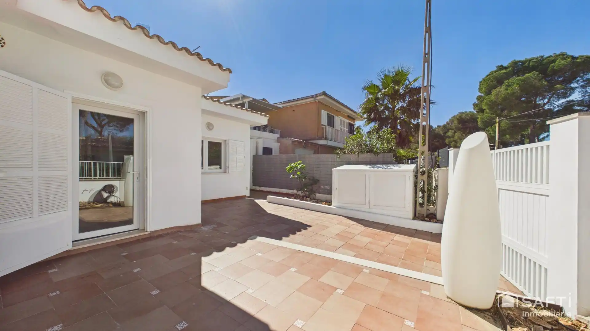 Vista exterior de Casa o xalet en venda en Santa Margalida amb Aire condicionat, Terrassa i Piscina