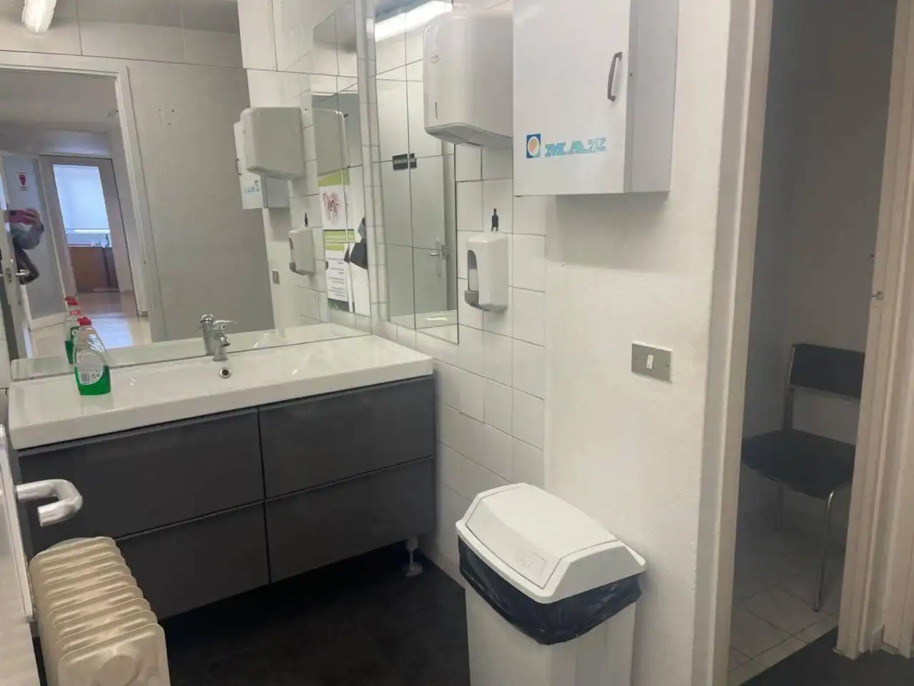 Baño de Nave industrial en venta en Montmeló