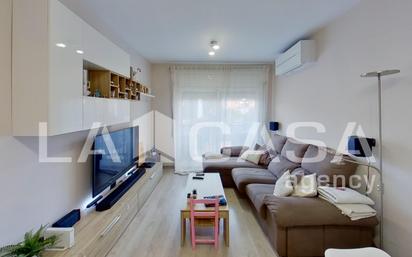 Living room of Flat for sale in Montcada i Reixac  with Balcony