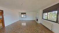 Living room of Planta baja for sale in Vilanova i la Geltrú  with Air Conditioner, Private garden and Terrace