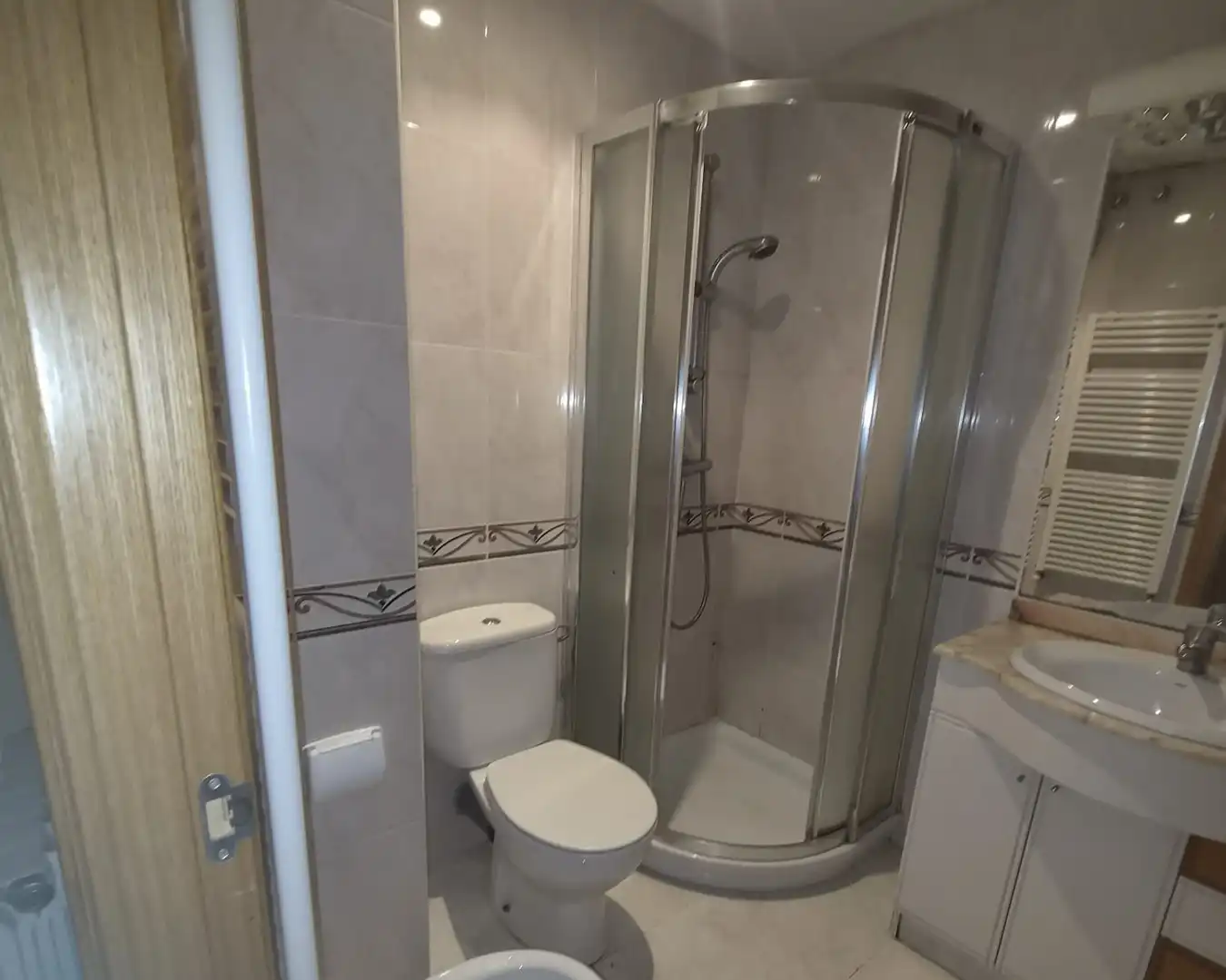 Baño de Piso en venta en Alcobendas con Calefacción