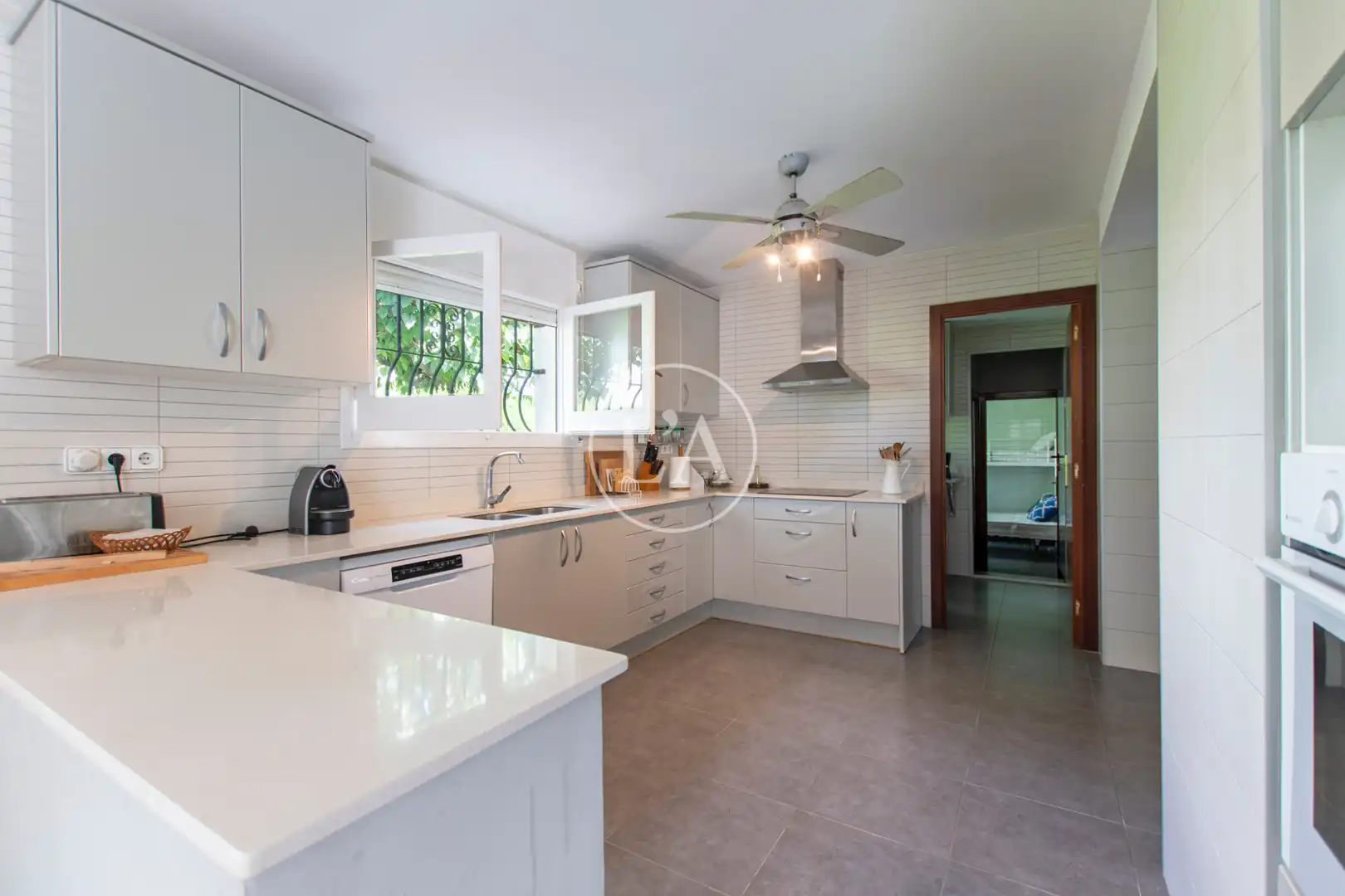 Detached house with pool for sale in Carrer Cèsar Martinell, imagen 16