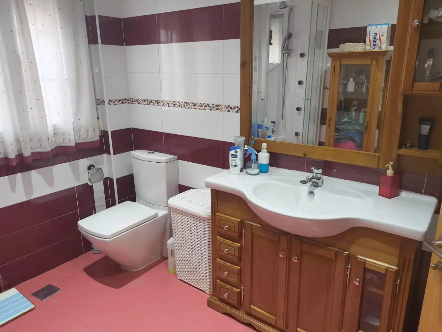Bany de Casa o xalet en venda en Villaluenga de la Sagra amb Aire condicionat, Calefacció i Jardí privat