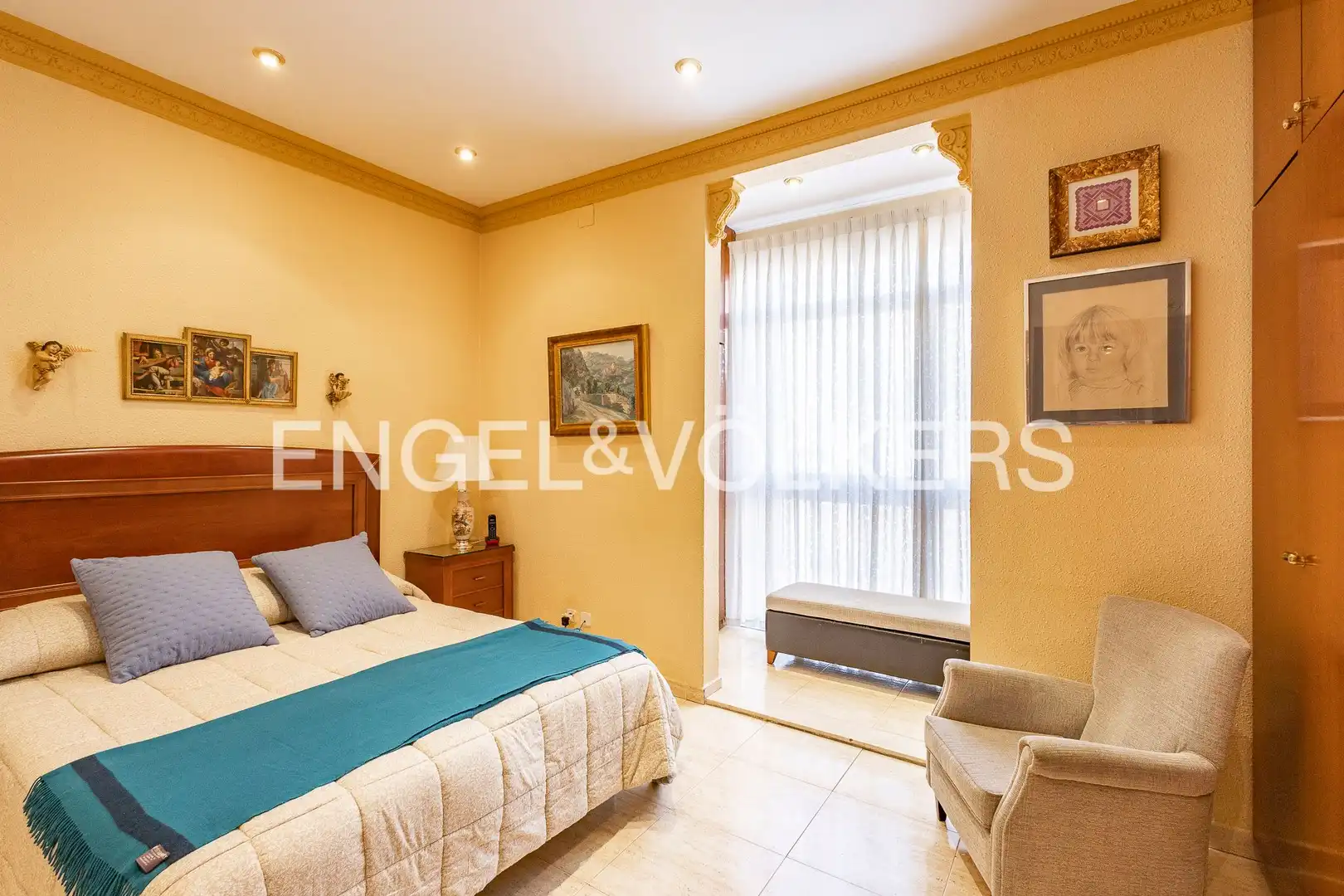 Bedroom of Flat for sale in Barcelona  with Air Conditioner, Heating and Parquet flooring
