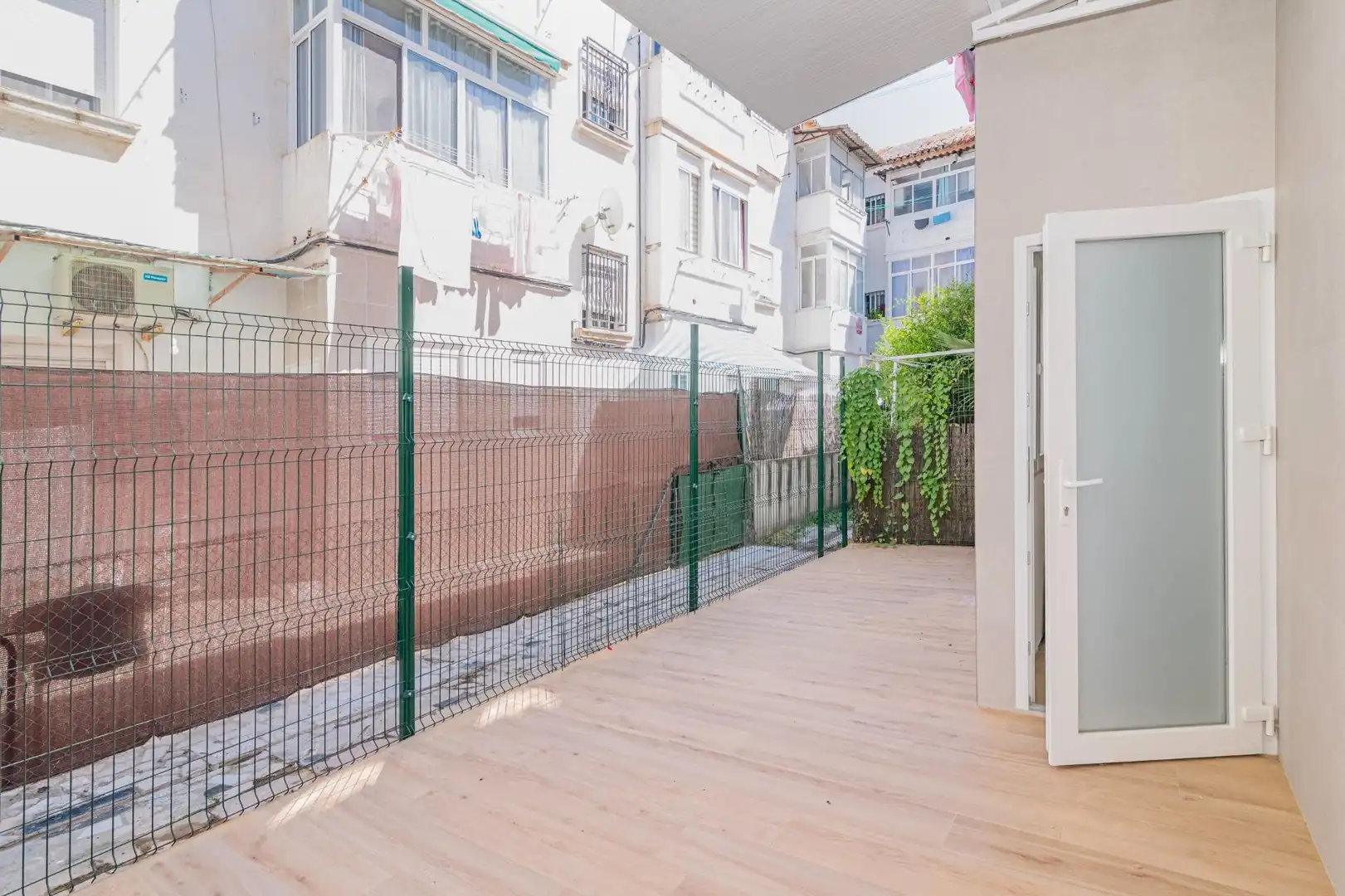 Terrace of Ground floor for rent in Granada  with Terrace and Furnished