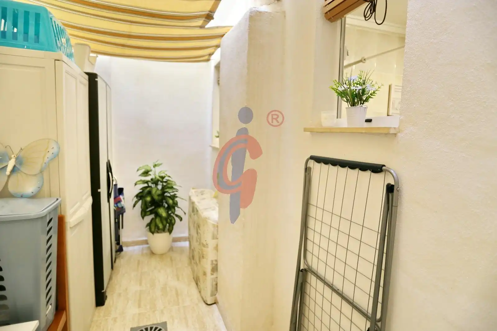 Flat for sale in Guardamar del Segura  with Terrace, Furnished and Community pool