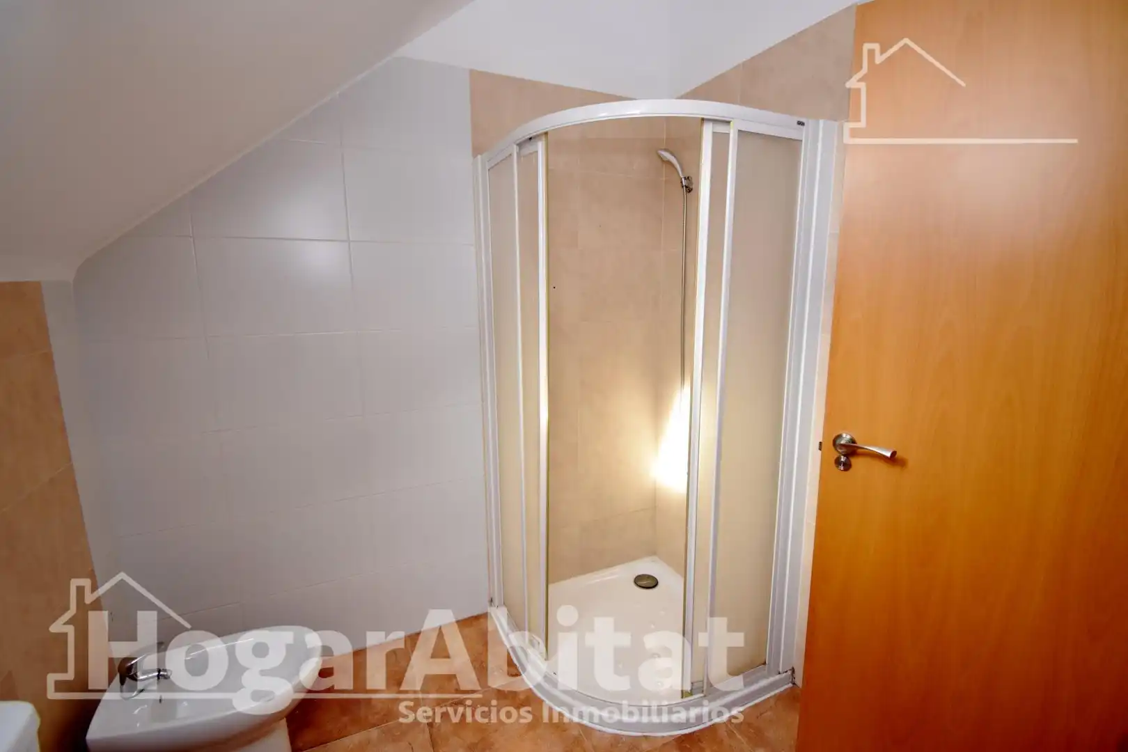 Baño de Piso en venta en Alzira con Alarma