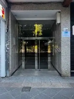 Piso en venta en Granada con Calefacción, Terraza y Balcón
